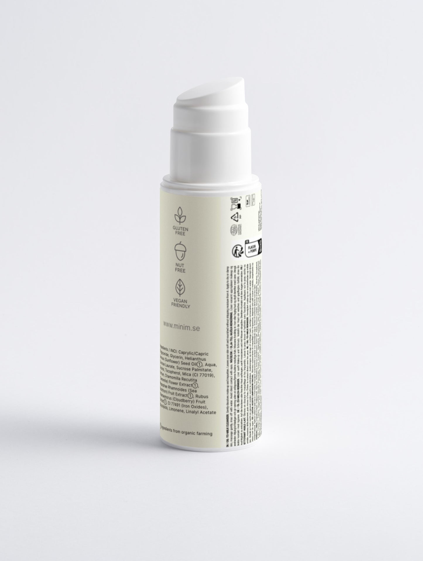 Oljemjölksrengöring för känslig hud